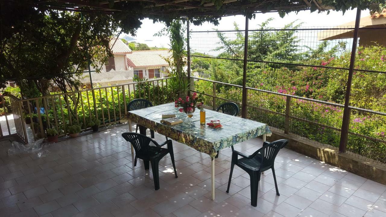 Magomadas Appartamento Bouganville מראה חיצוני תמונה